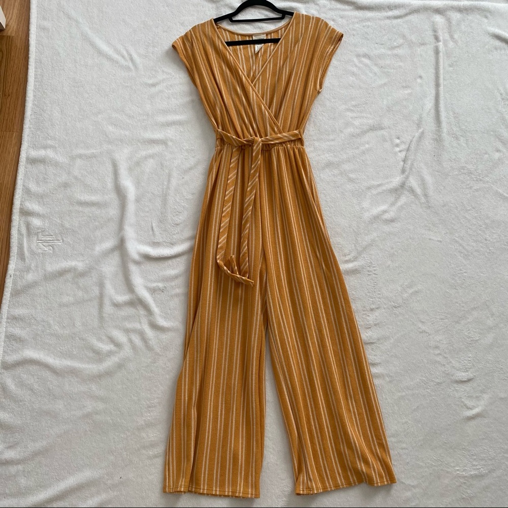 MODERN YELLOW STRIPPED WRAP JUMPSUIT 💛